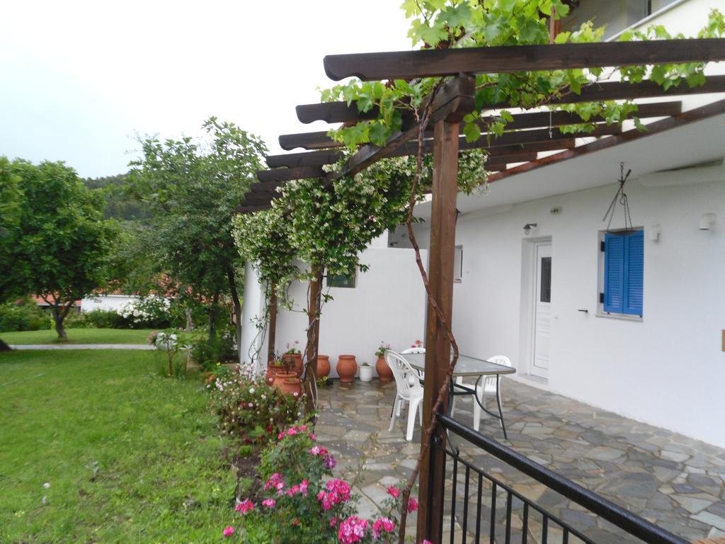 Yalis Studios Achladies  Dış mekan fotoğraf