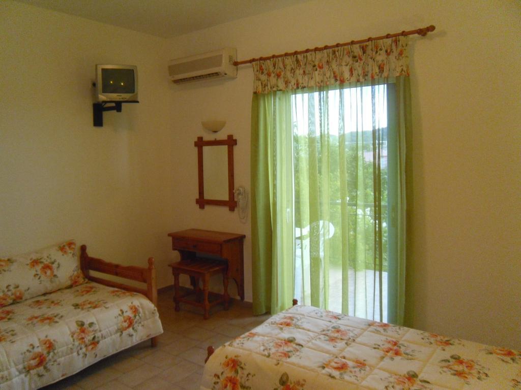 Yalis Studios Achladies  Dış mekan fotoğraf